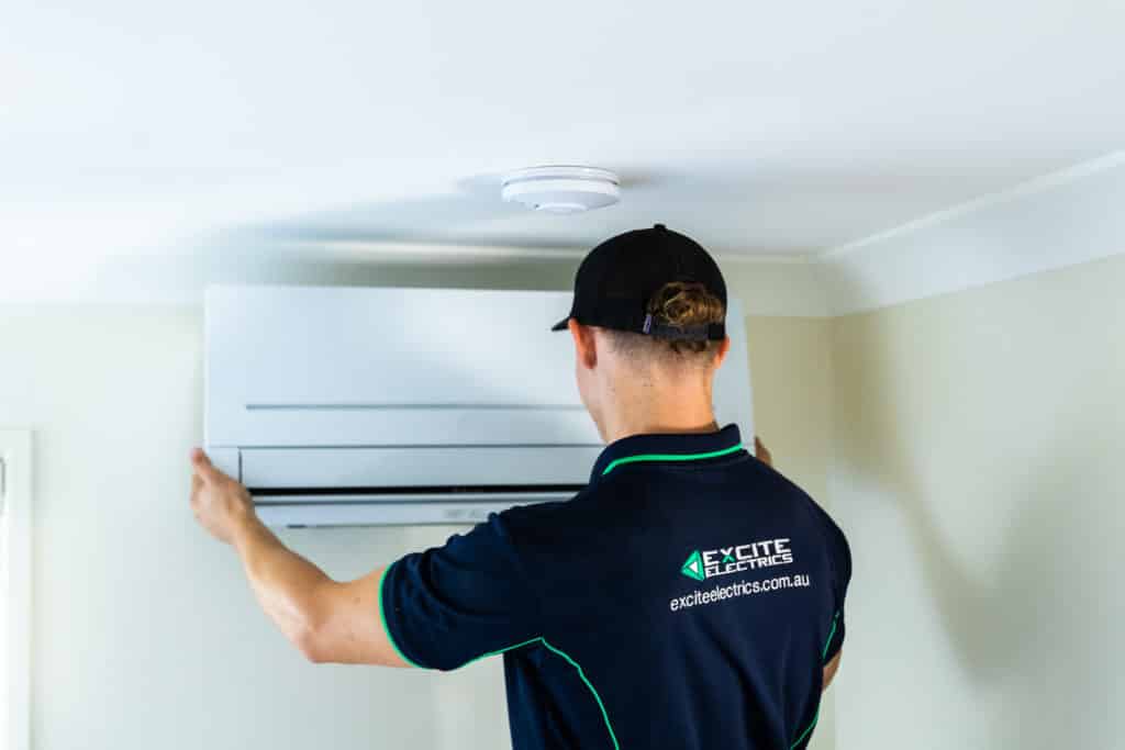 air conditioner expert installing split system air conditioning in Sunshine Coast